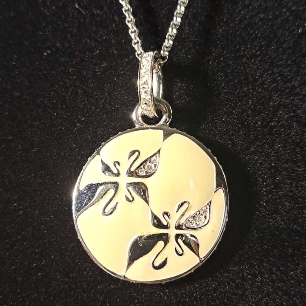 Swarovski necklace with pendant